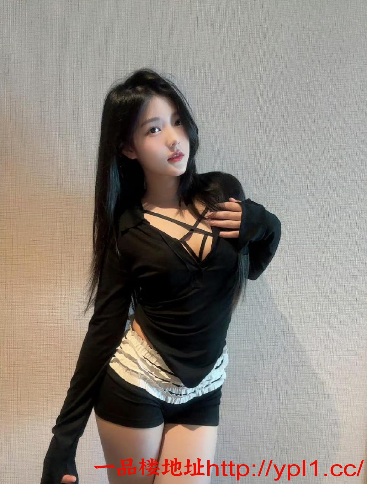 兼职情瘾御姐粉嫩鲍鱼