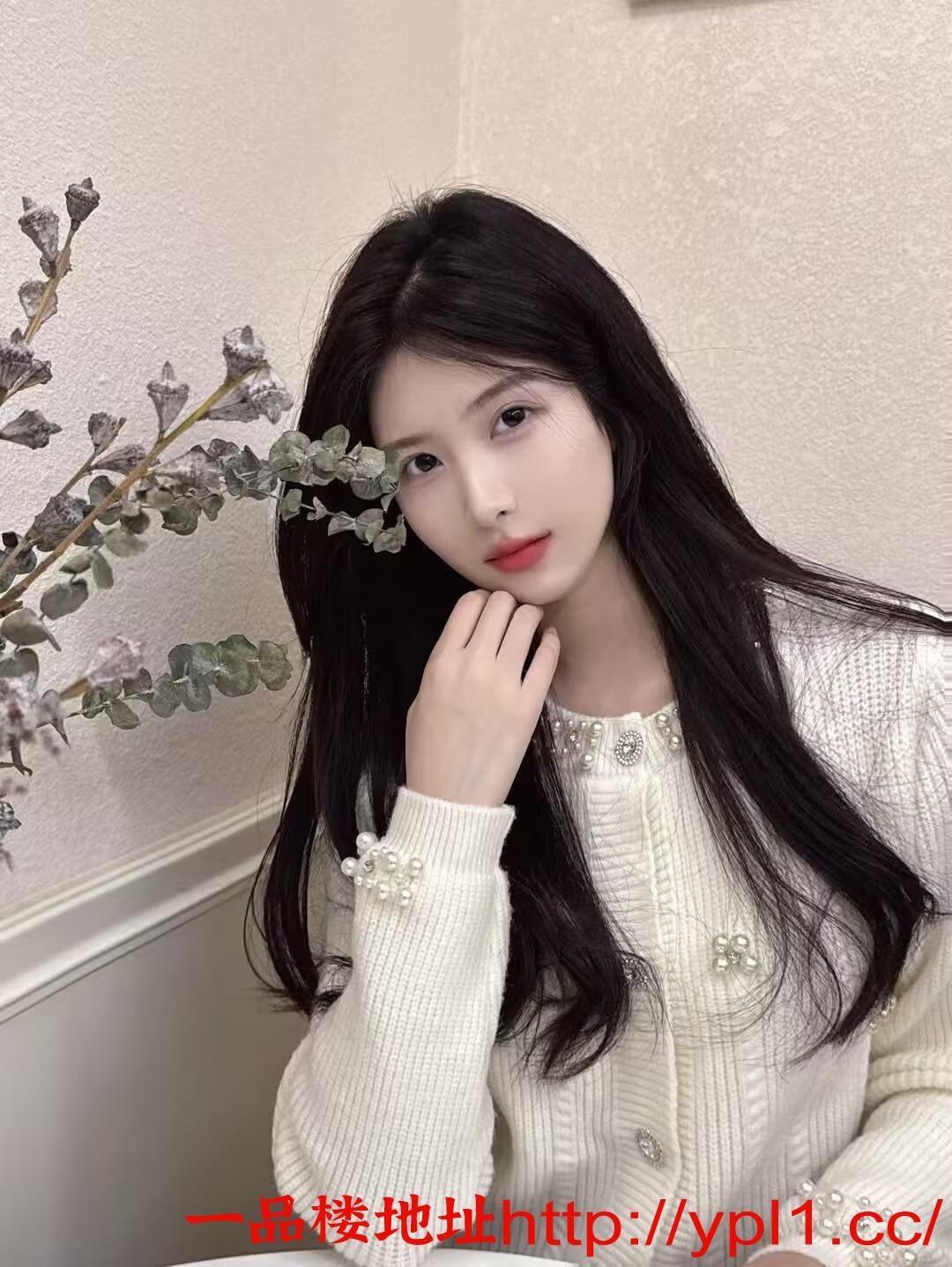 宝安细腰美臀小骚逼后入顶操不停浪叫