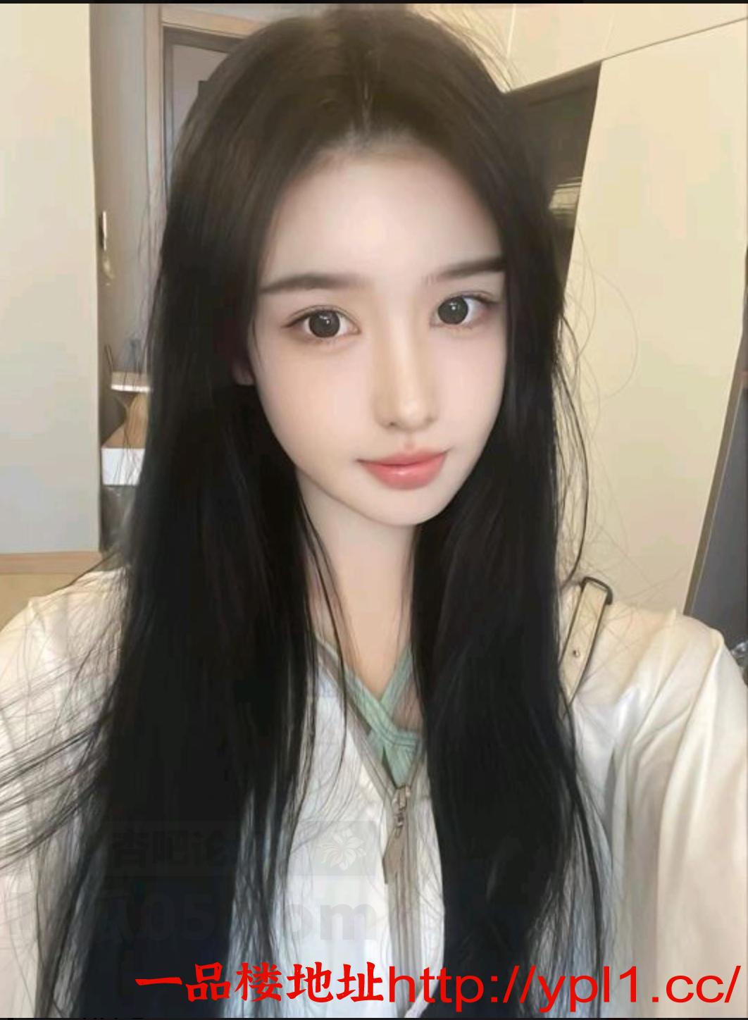 妹子刚做兼职，粉逼水多