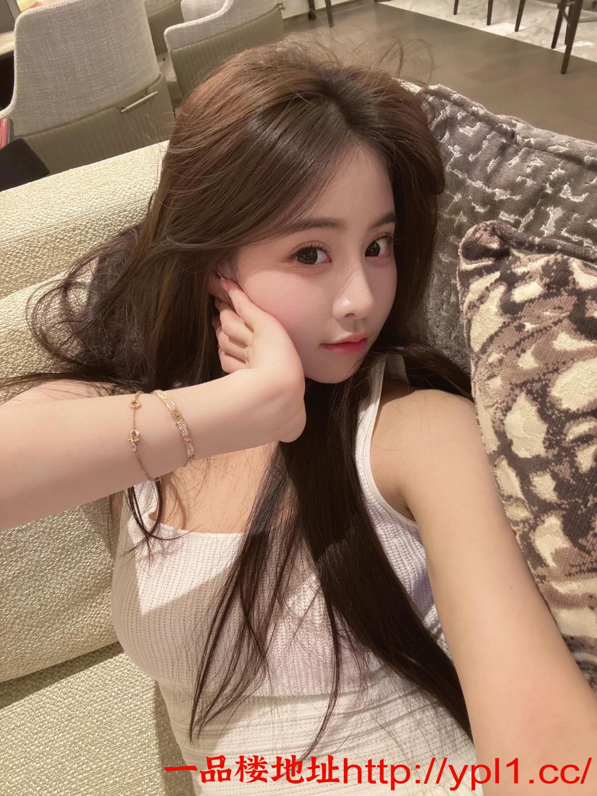 兼职粉嫩多汁性感风骚人美逼紧妹妹