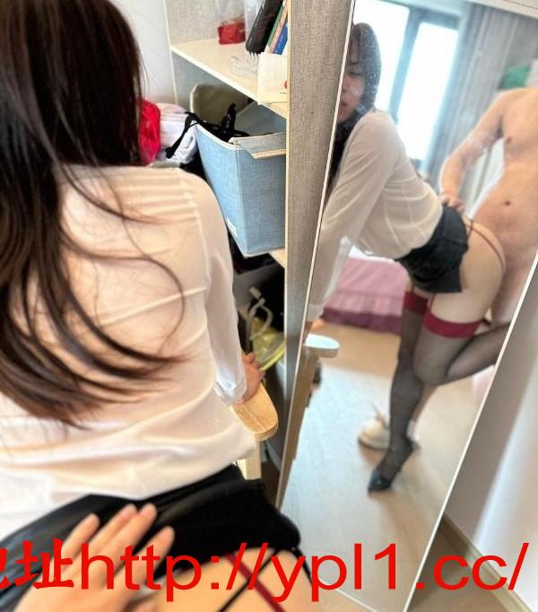 -粉嫩小妖精可无套