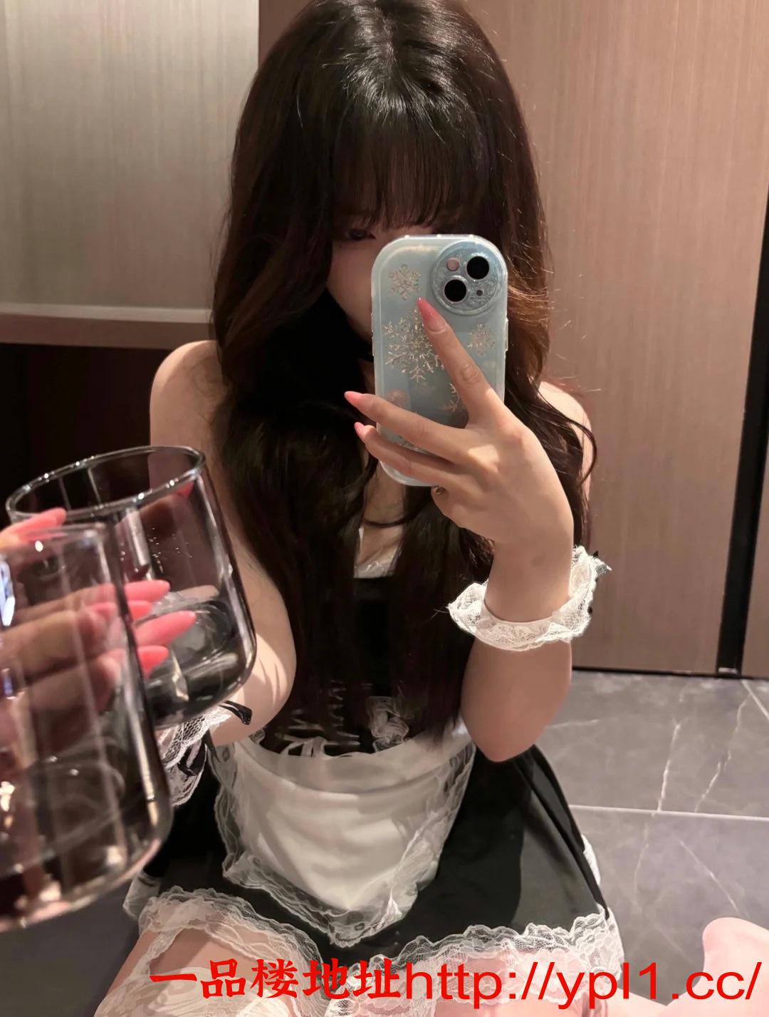 骚浪妹妹表面清纯实则反差