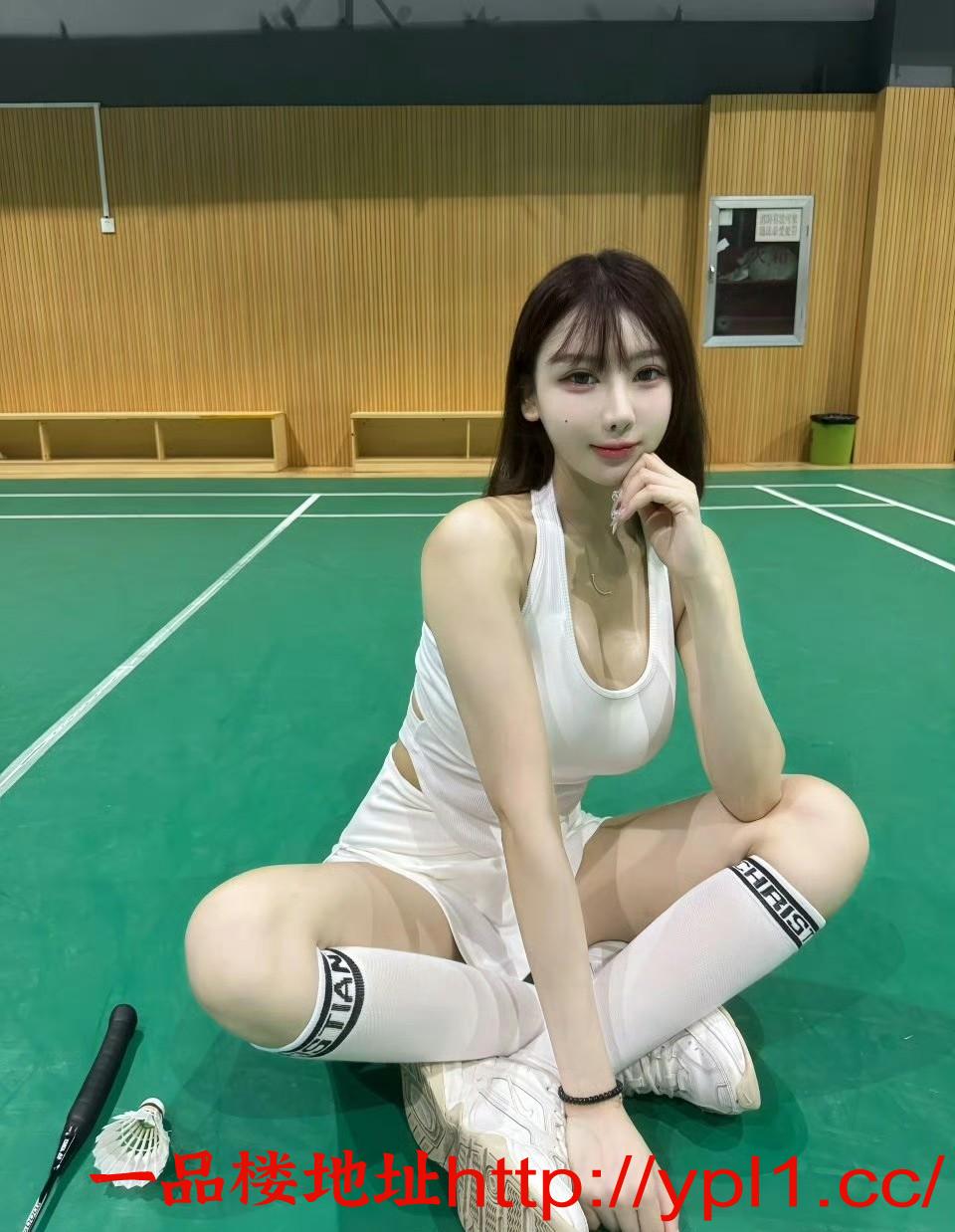 巨乳好身材兼职小妹