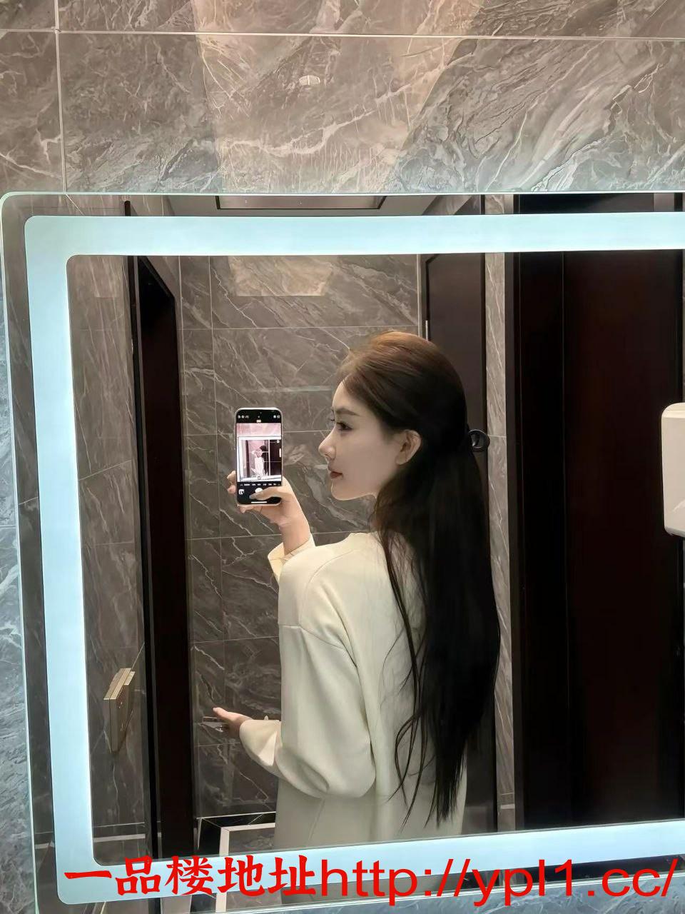 宝安大奶白嫩御姐