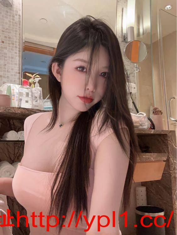 粉嫩多汁乖巧听话小可爱