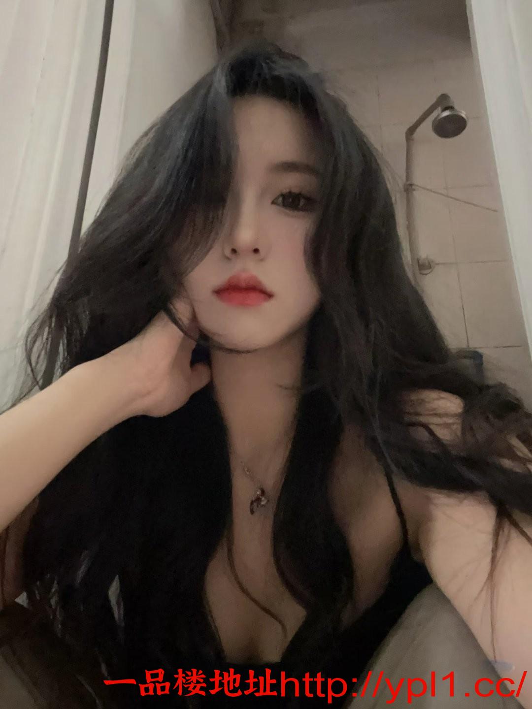 重庆00后在校兼职学妹 肤白貌美粉嫩多汁会夹会舔听话乖巧意犹未尽(可外出)