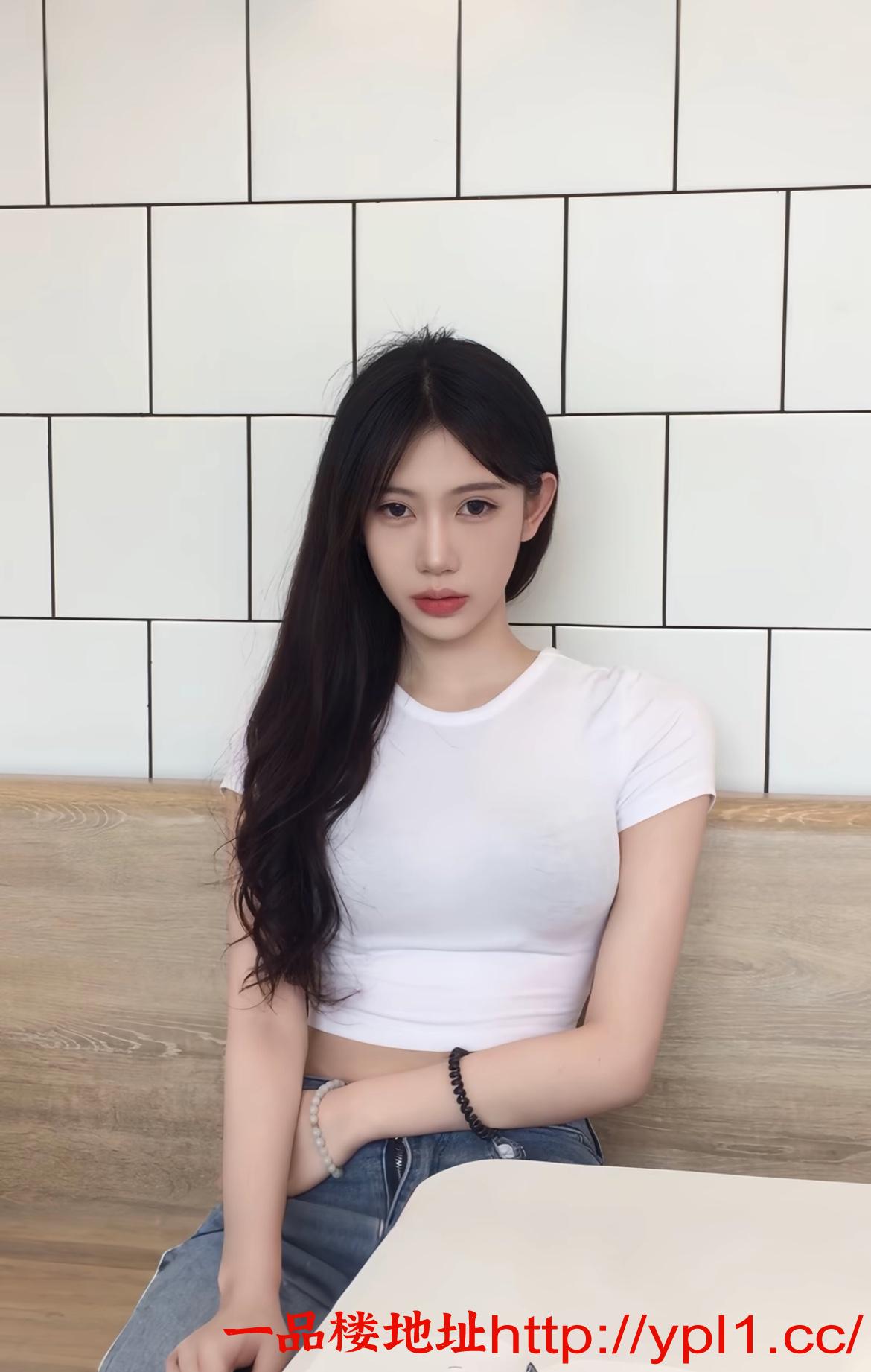 亭亭玉立大学生 服务真棒