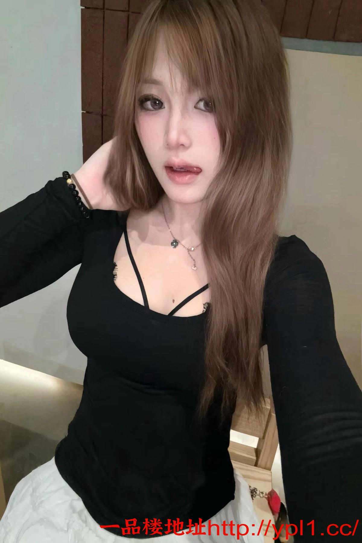 长腿黑丝妹子使劲插