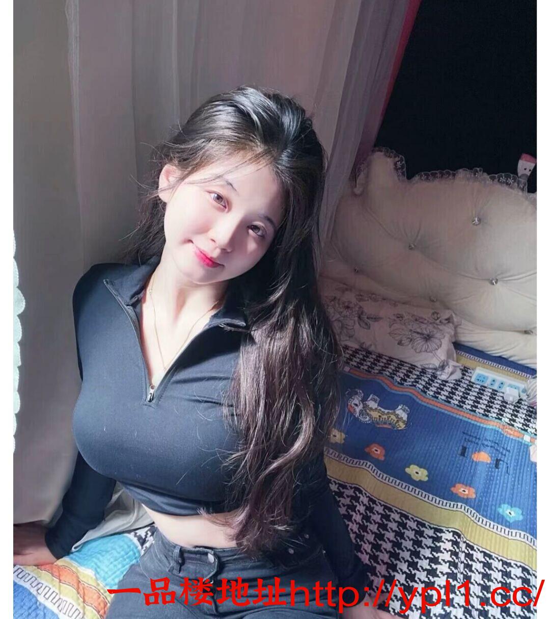 妹妹穴紧水多，粉色小嫩逼