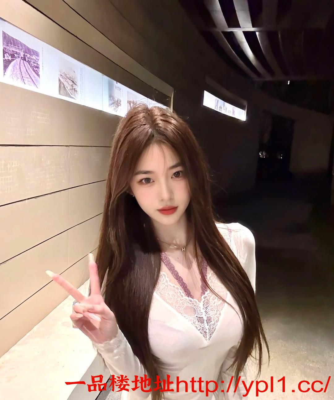 清纯甜妹敏感会喷水奶子粉兼职上门