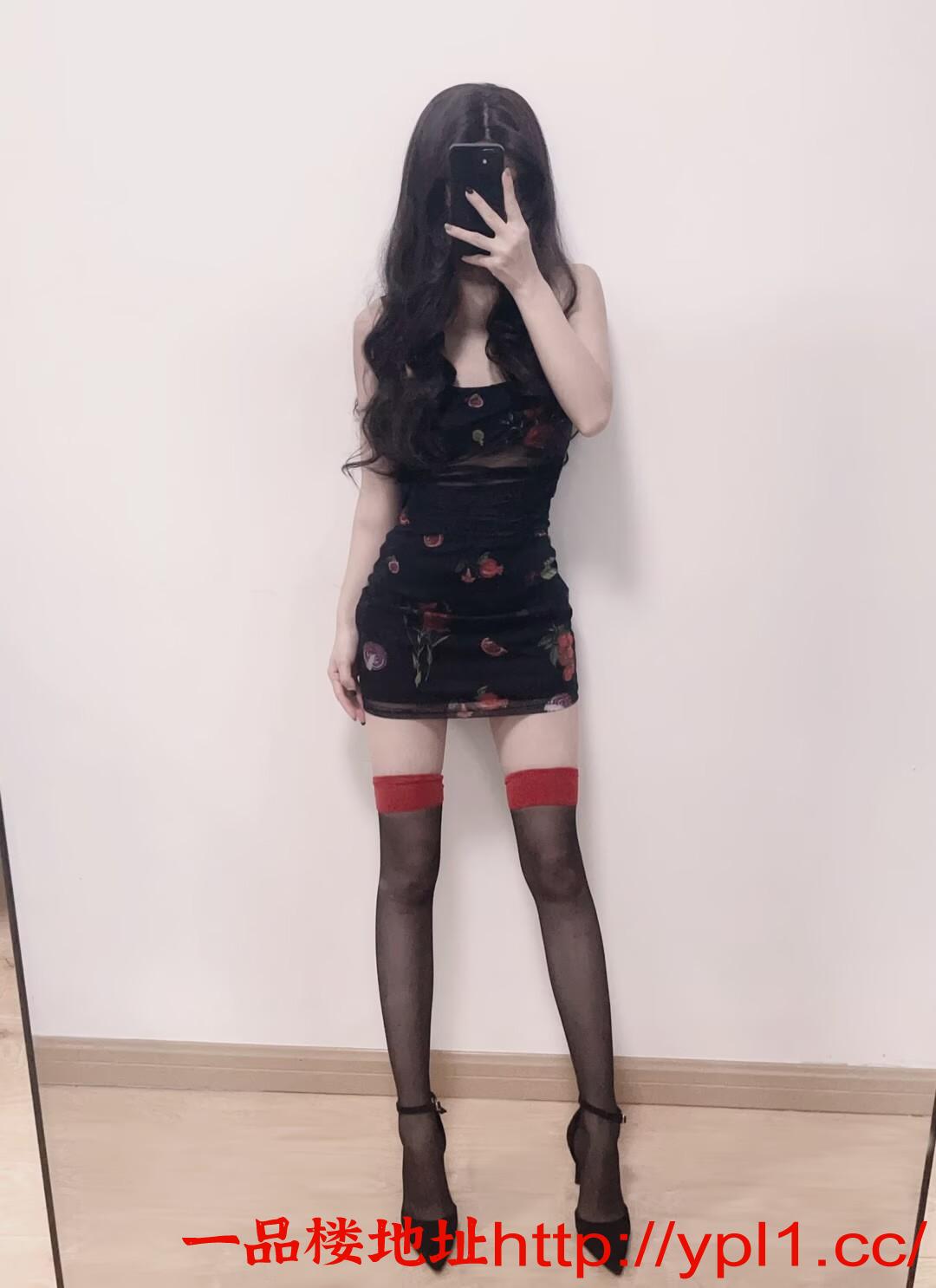 极品乖乖女丰满性感粉嫩多水逼逼紧致