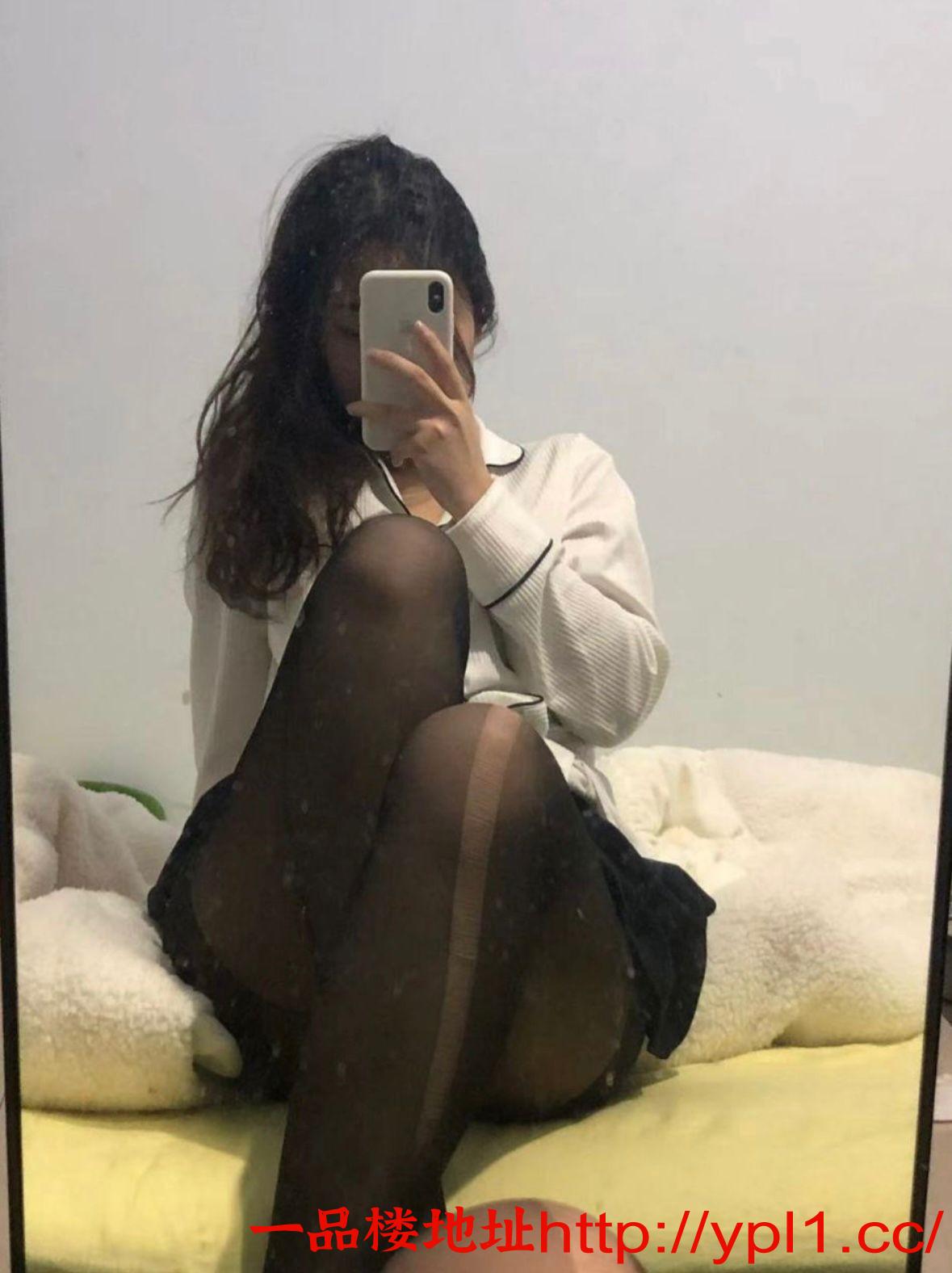 00后兼职胸大颜值高各种姿势都配合