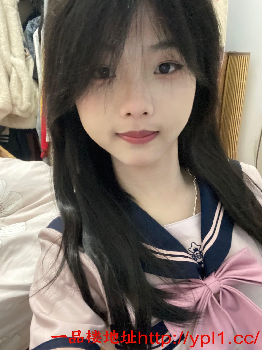 高三学生可高跟鞋丝袜三通后人妹妹