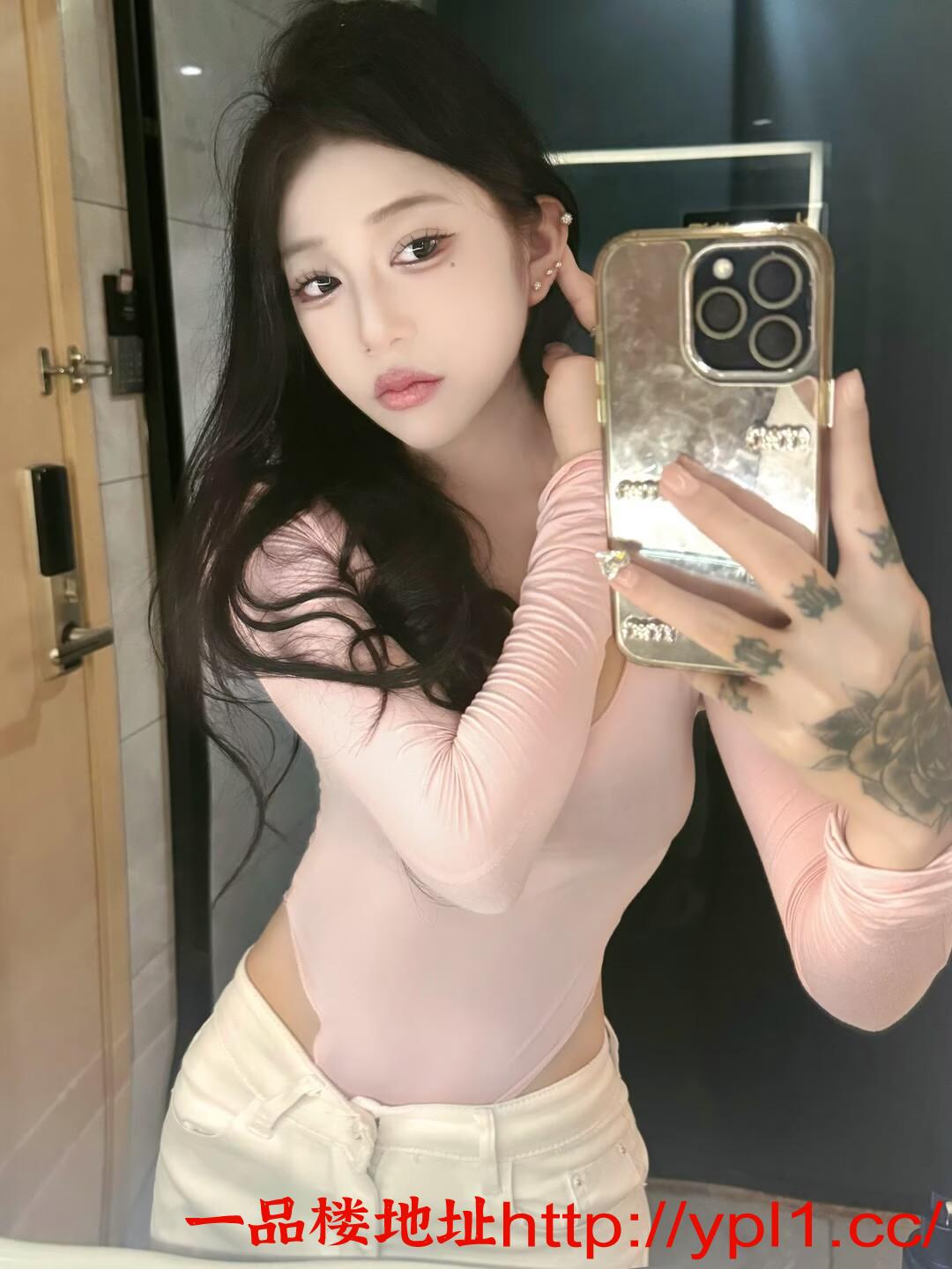 粉嫩多汁鲍鱼一线天刚下海兼职的妹妹