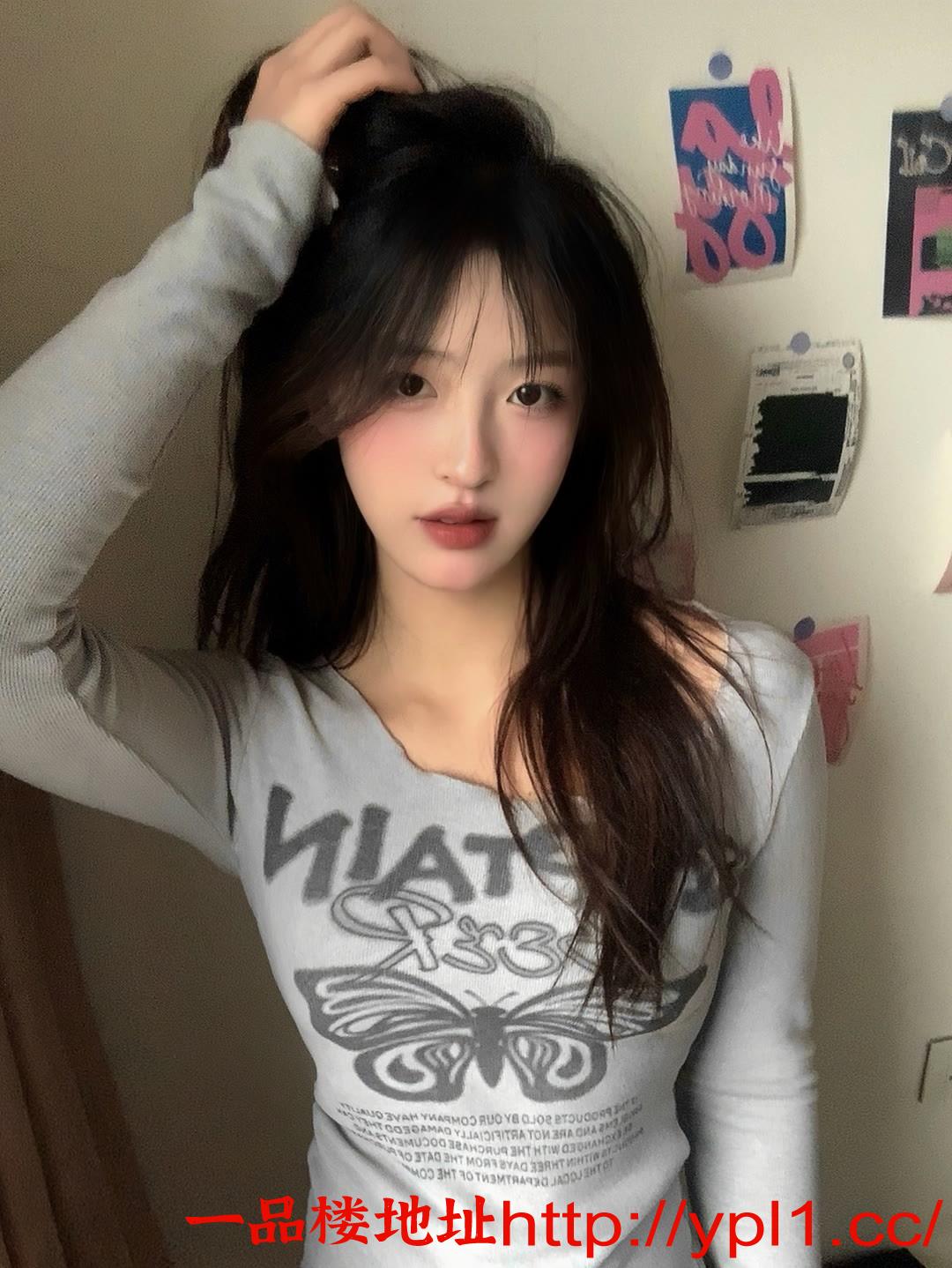 暴乳长腿肥臀萌妹姿势花样多能外出