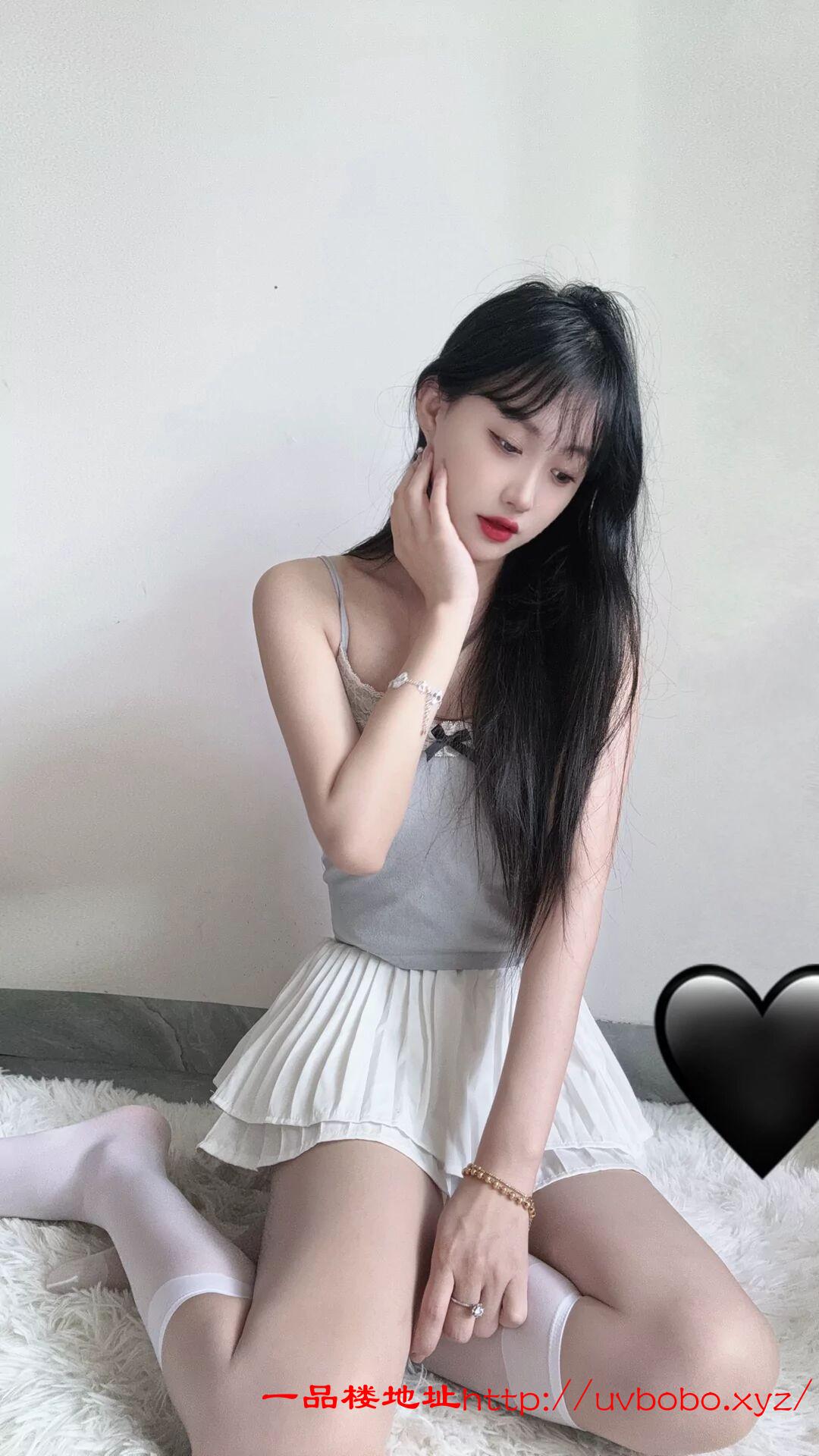 兼职小淫妹鲍鱼紧易高潮会喷水