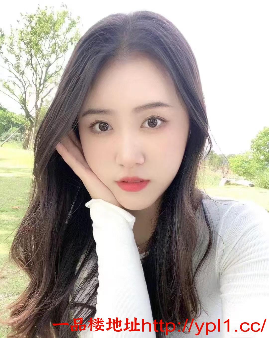 长腿丝袜奶d御姐