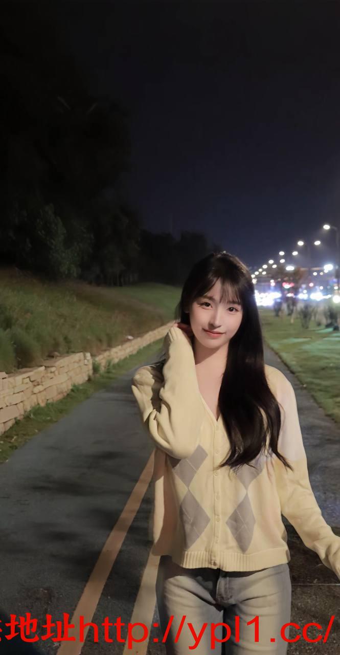 极品嫩妹是个迷人的小妖精