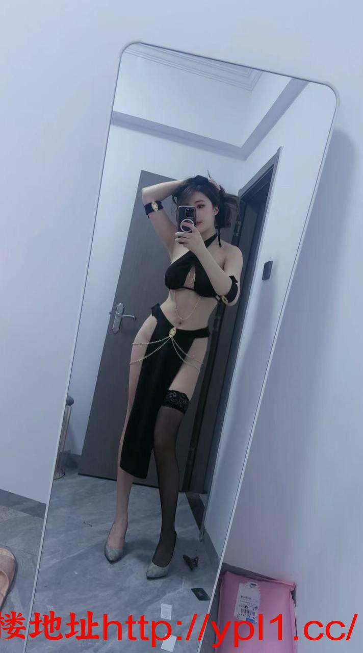 骚妹长腿三点粉嫩鲍鱼水多多