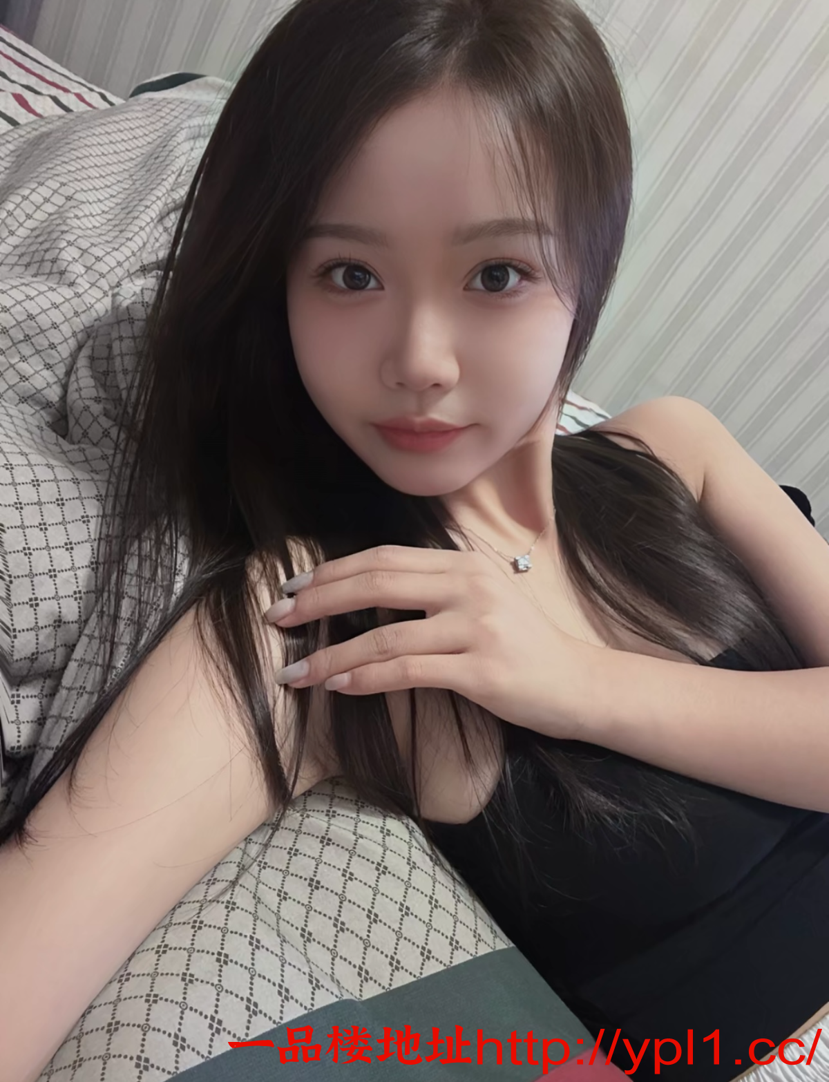 极品❤️黑丝嫩妹❤️会吸会舔❤️