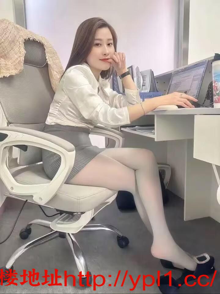 人美逼紧水多多