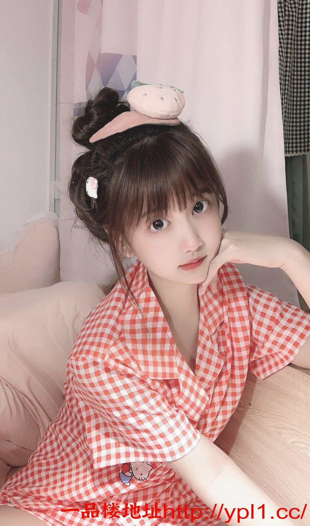 武侯粉鲍多汁小骚妹