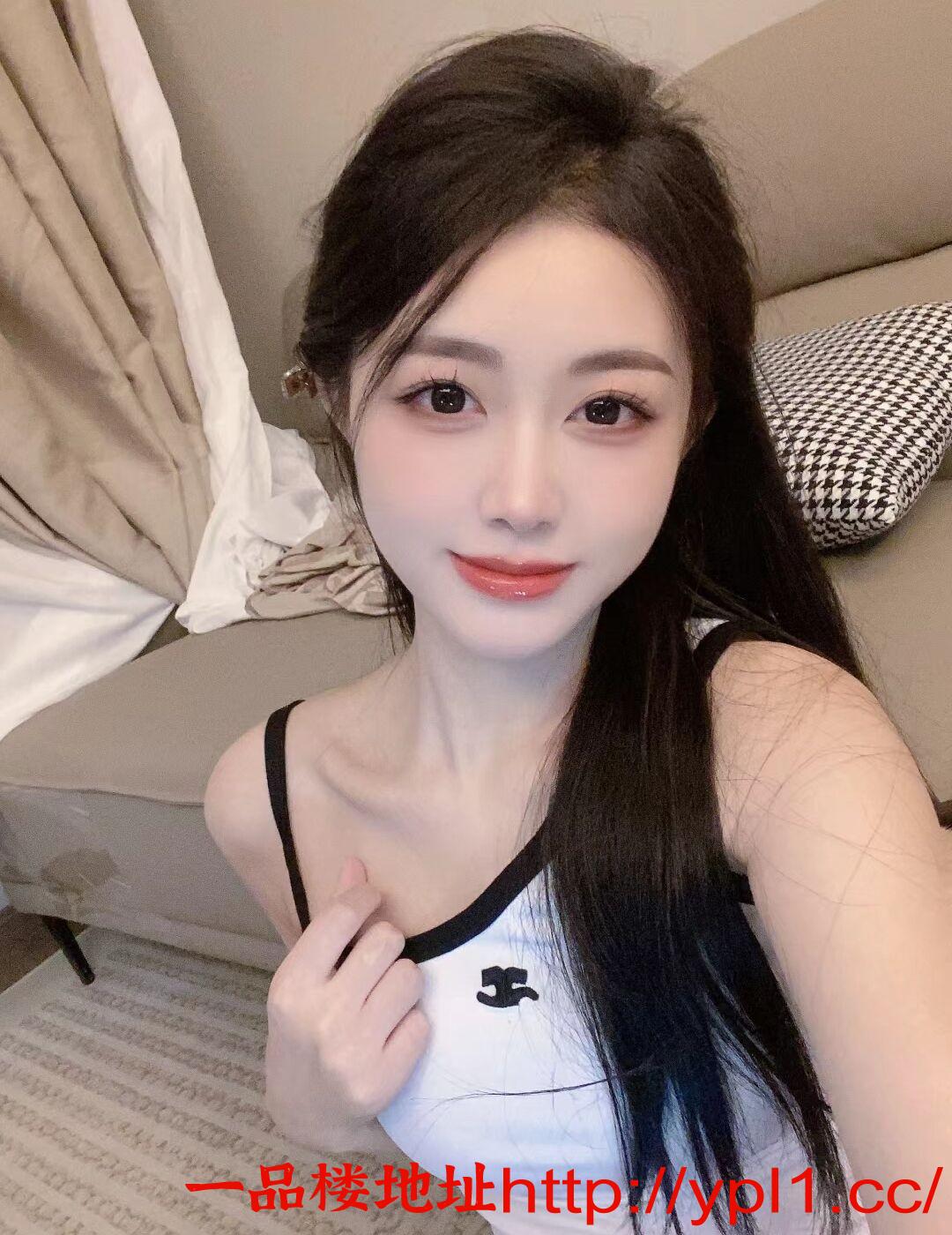 三点粉嫩水多.会夹会扭姿势多，爽滑雪板