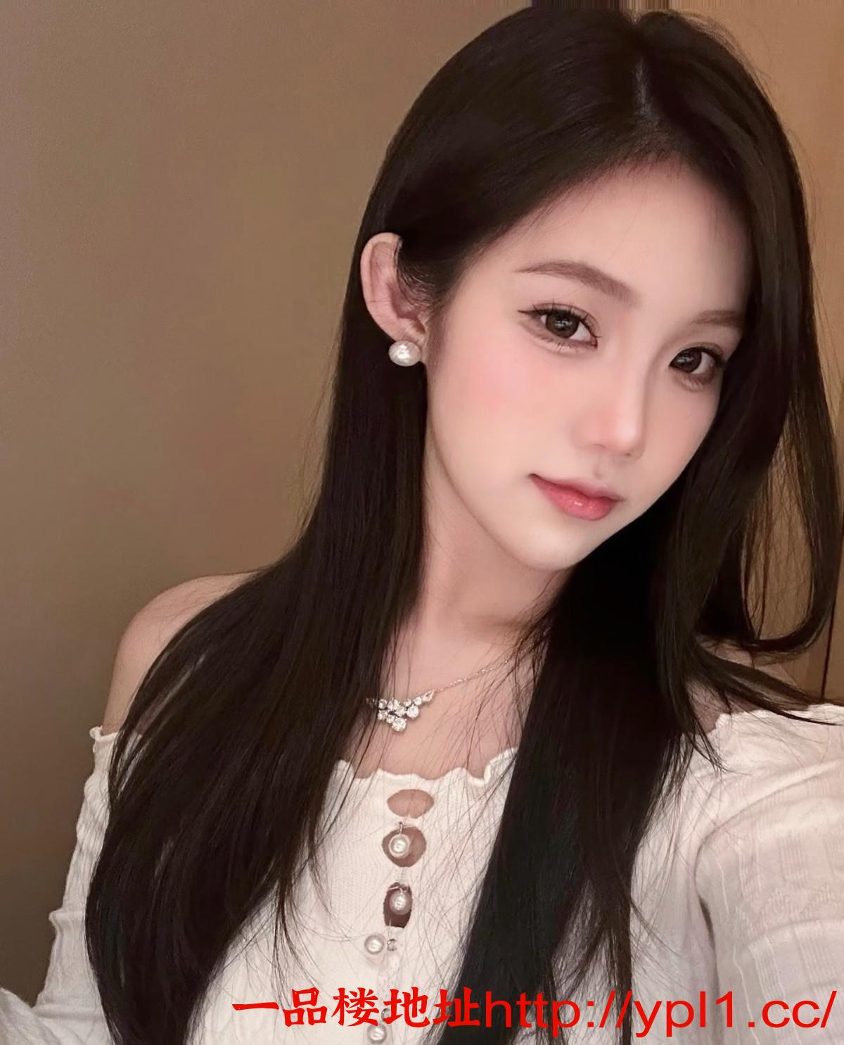 小姐姐爆乳榨汁机边操边喷水（可外出）