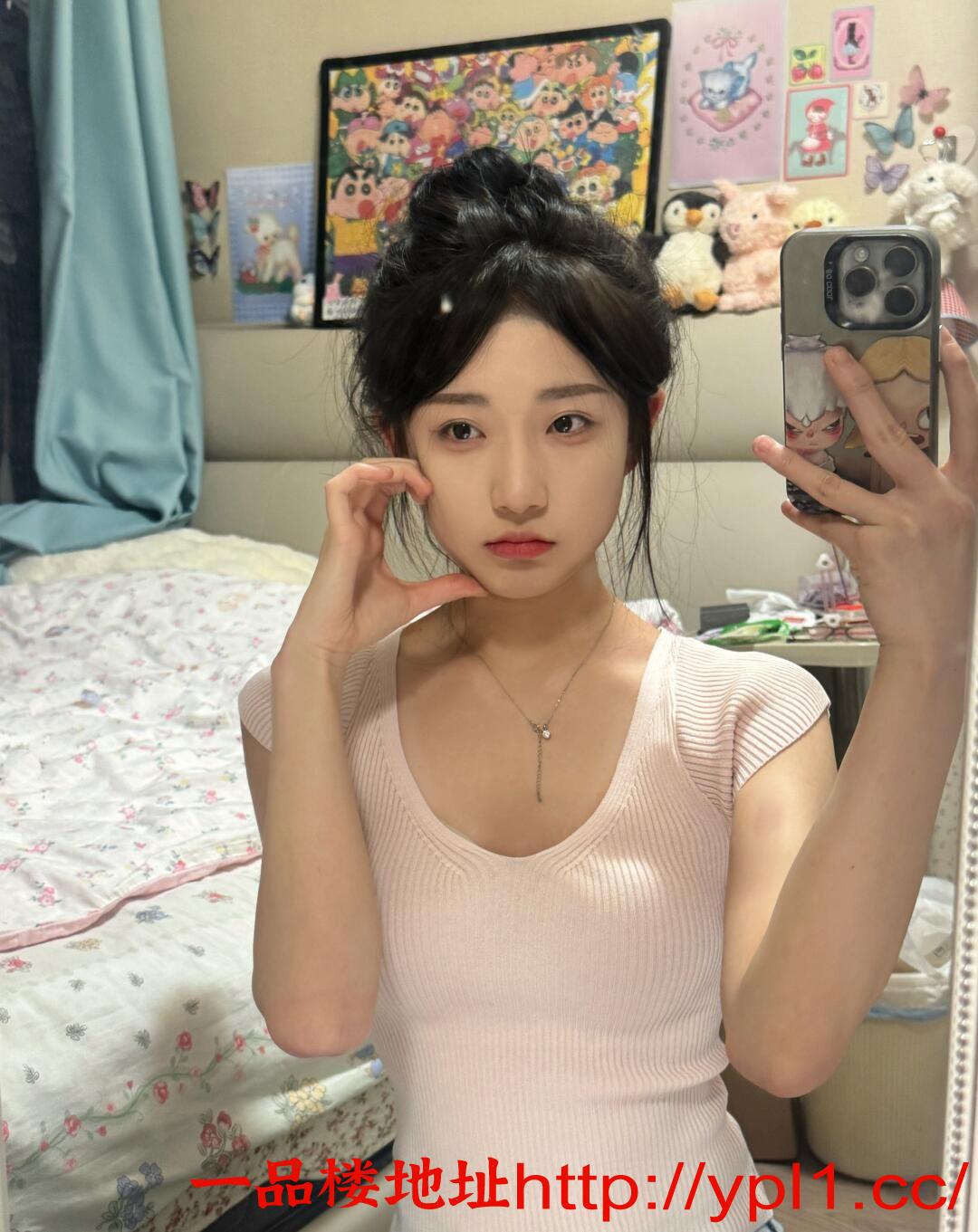 高冷妹妹骚逼下海，黑丝深喉献身金钱_可外出