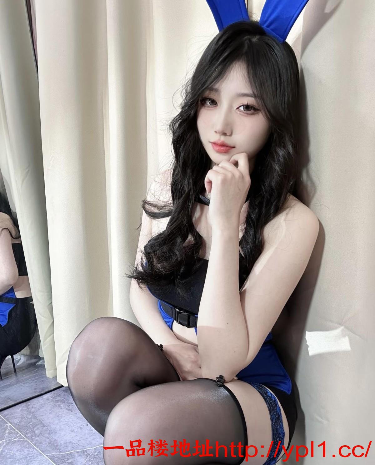 反差包臀白虎少妇可情趣装