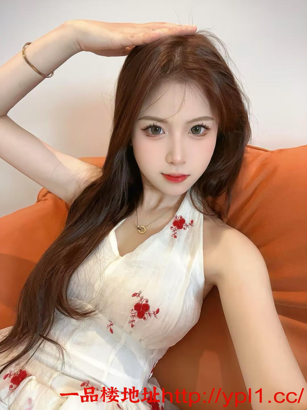 黑丝制服诱惑眼神很勾引人插的很爽她高潮很快