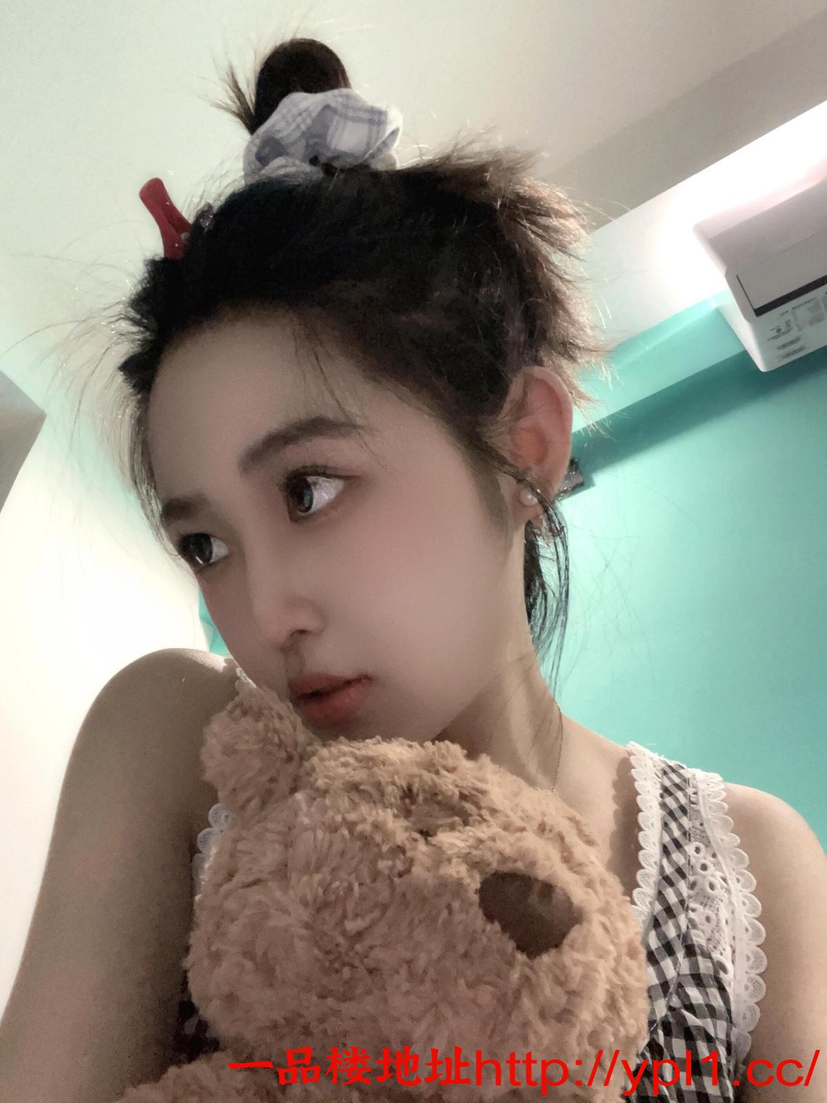 长腿妹妹皮肤细嫩光滑鲍鱼又粉又嫩太爽高潮水声呲呲有声