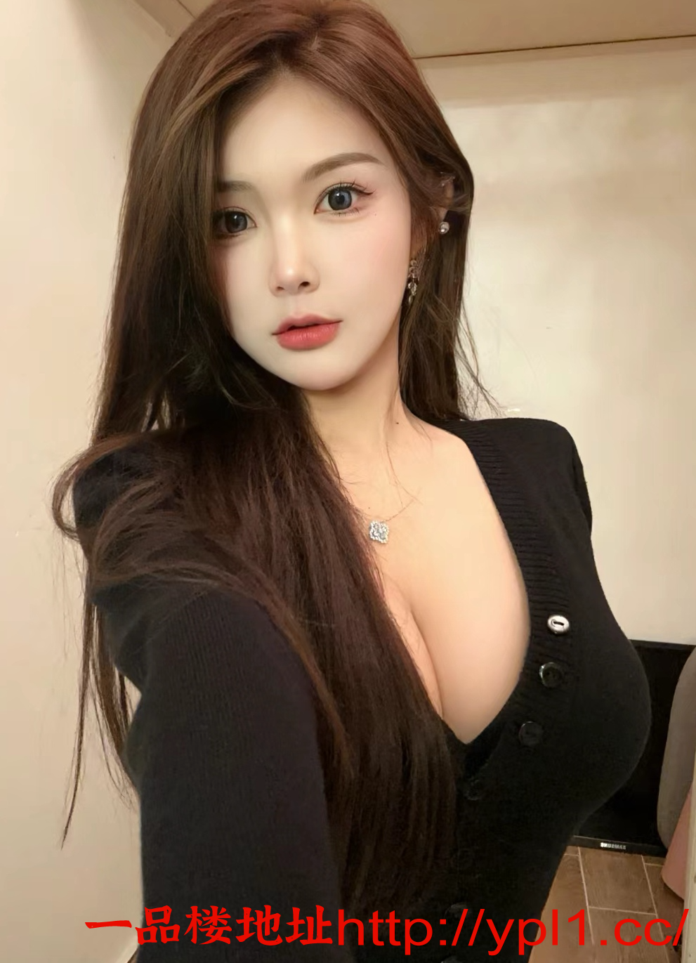 服务一流性感制服诱惑大奶美女