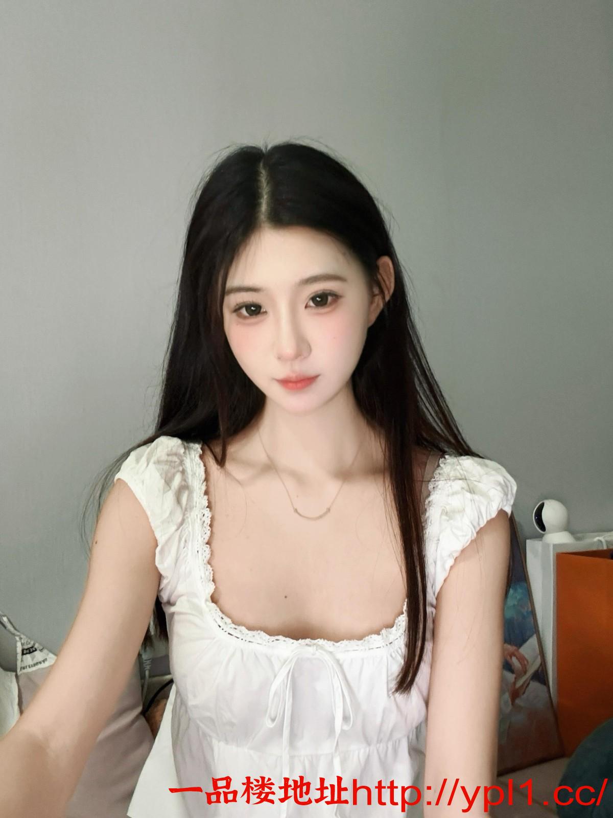 极品身材骚货下海兼职服务很棒