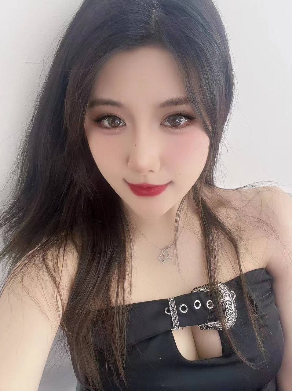 初遇粉嫩蝴蝶穴妹纸