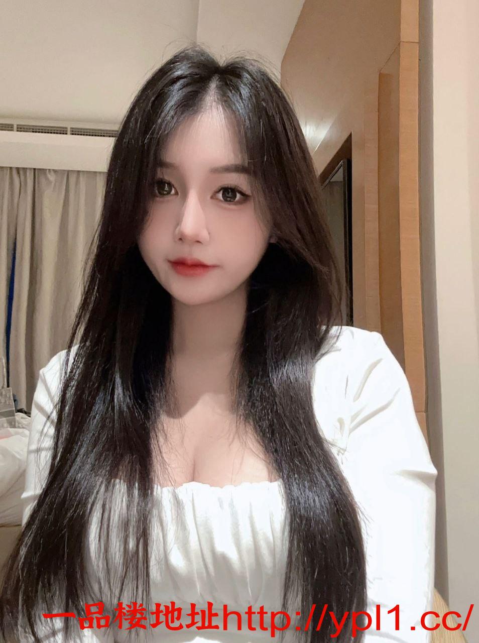 艺术兼职小姐姐