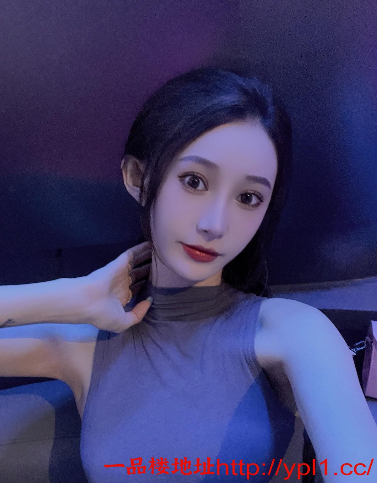 热情性感大长腿老师