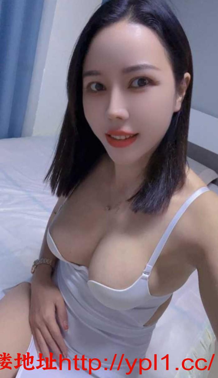 巨乳少妇胸推射乃子上