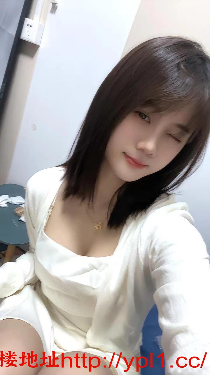 性感嫩妹丰满水多