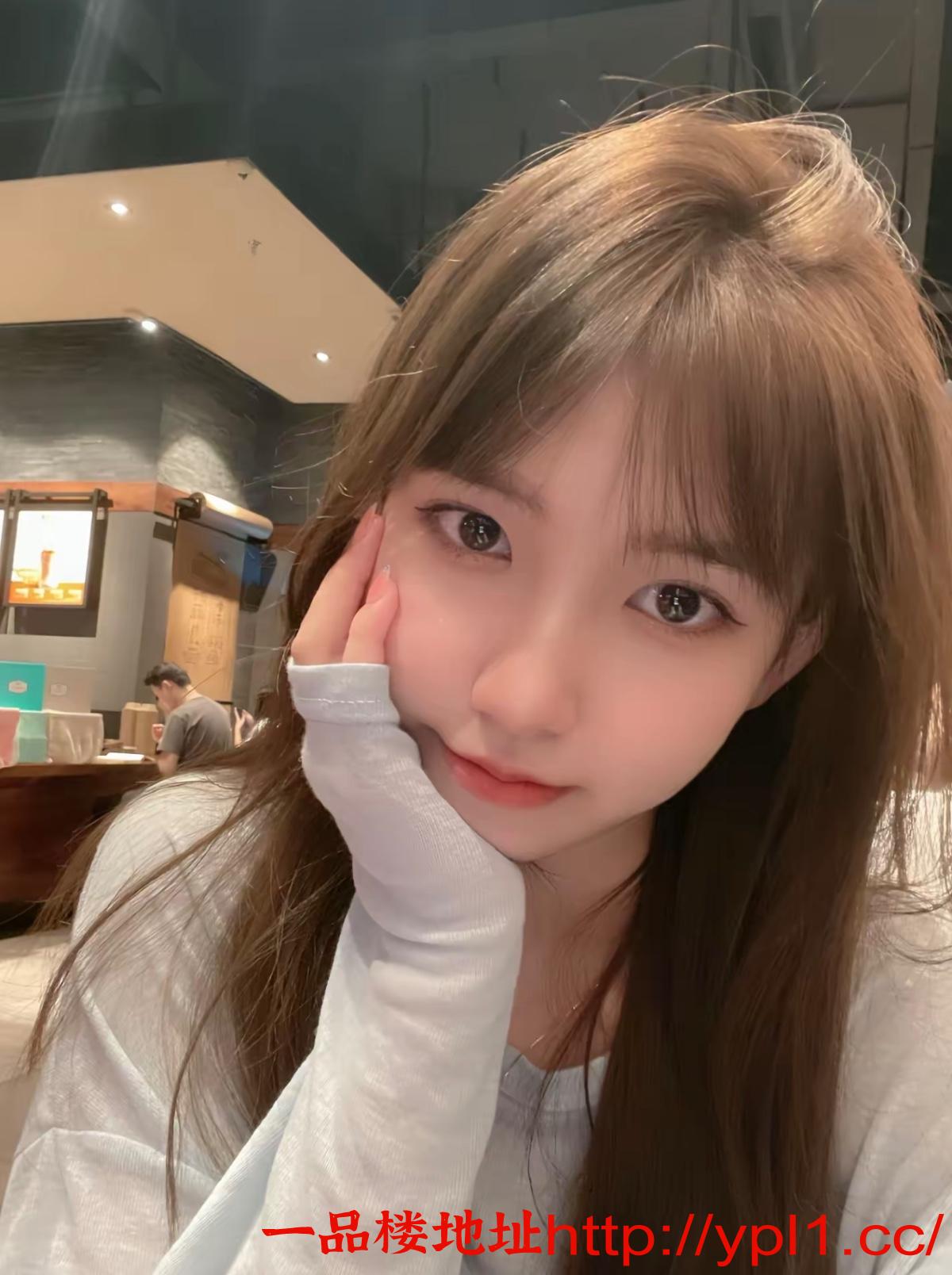 风骚尤物小姐姐