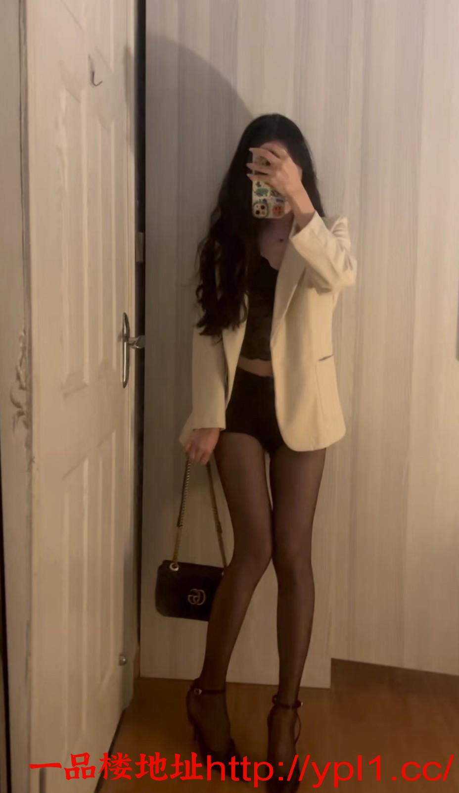 黑丝淫穴粉嫩紧致妹妹高潮出水拉丝