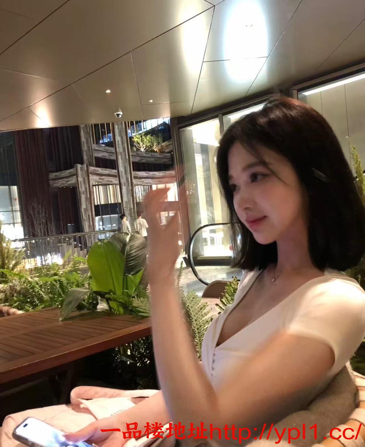 女大兼职御姐大长腿