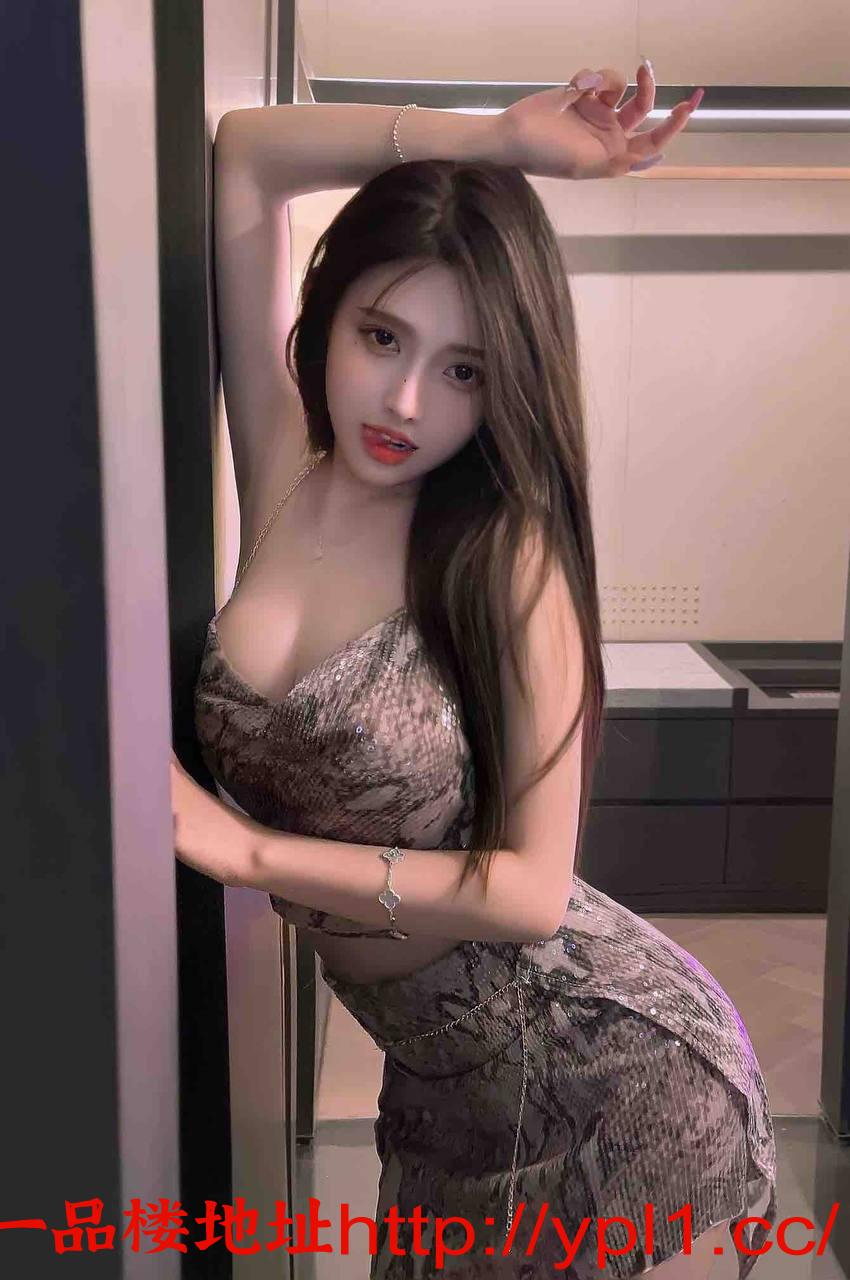 绝美身材 听话乖乖的大奶小骚B 一插就喷