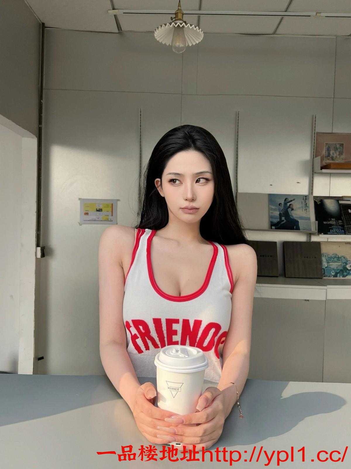 大奶丰满粉嫩御姐