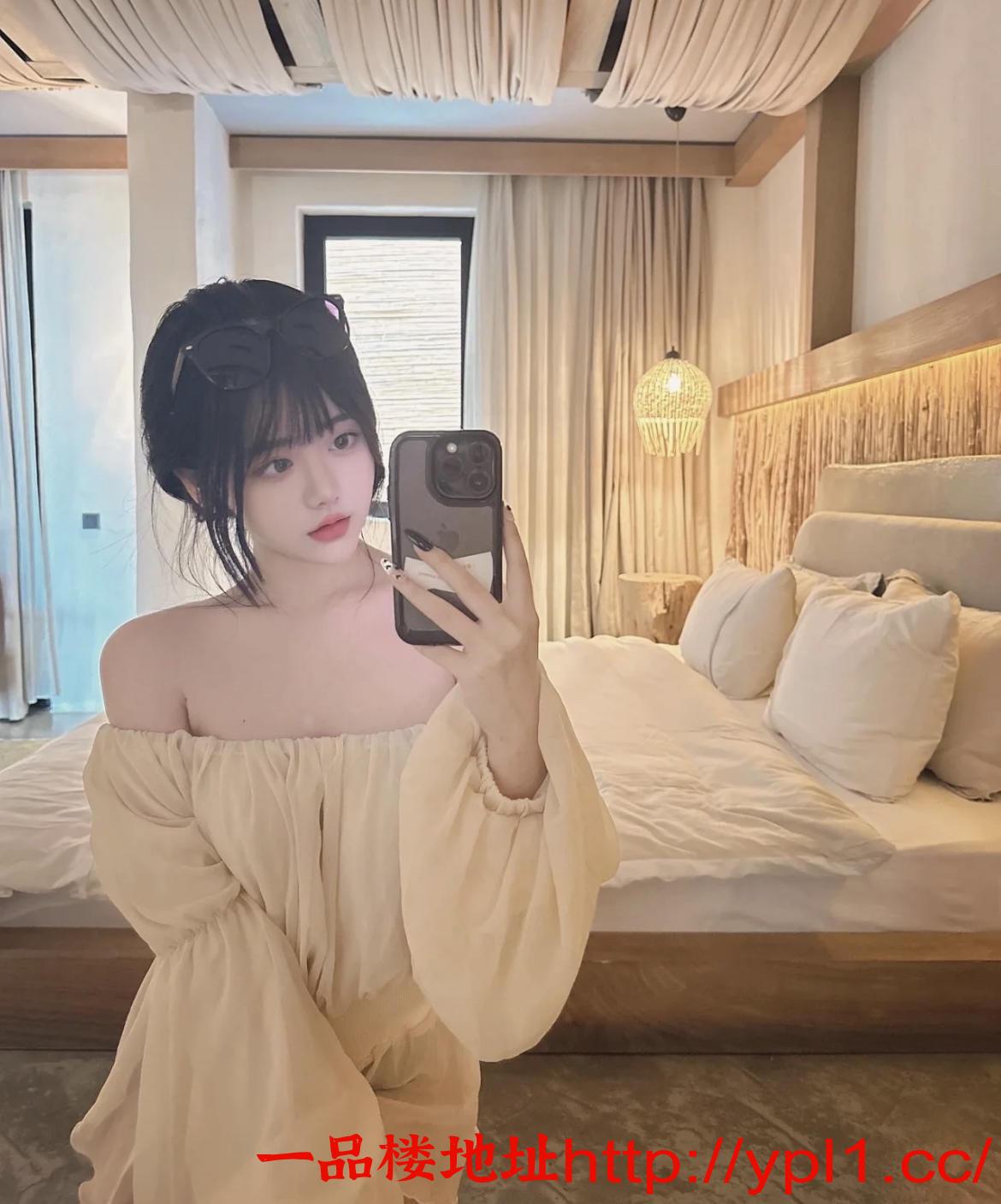 美妆博主刚破处粉鲍逼紧毛少水多人美声甜下海兼职