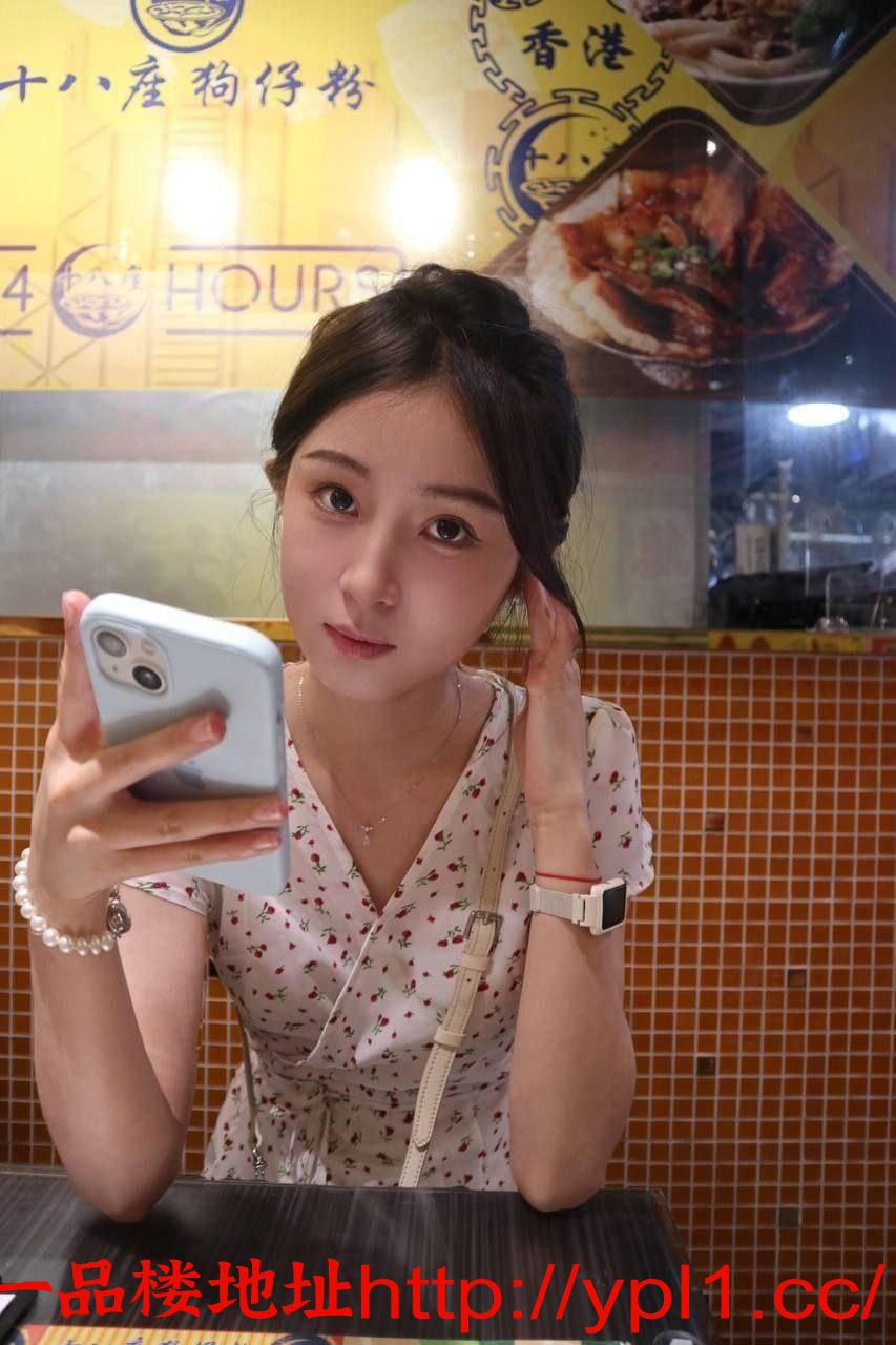 兼职学妹白虎粉穴反差拉满