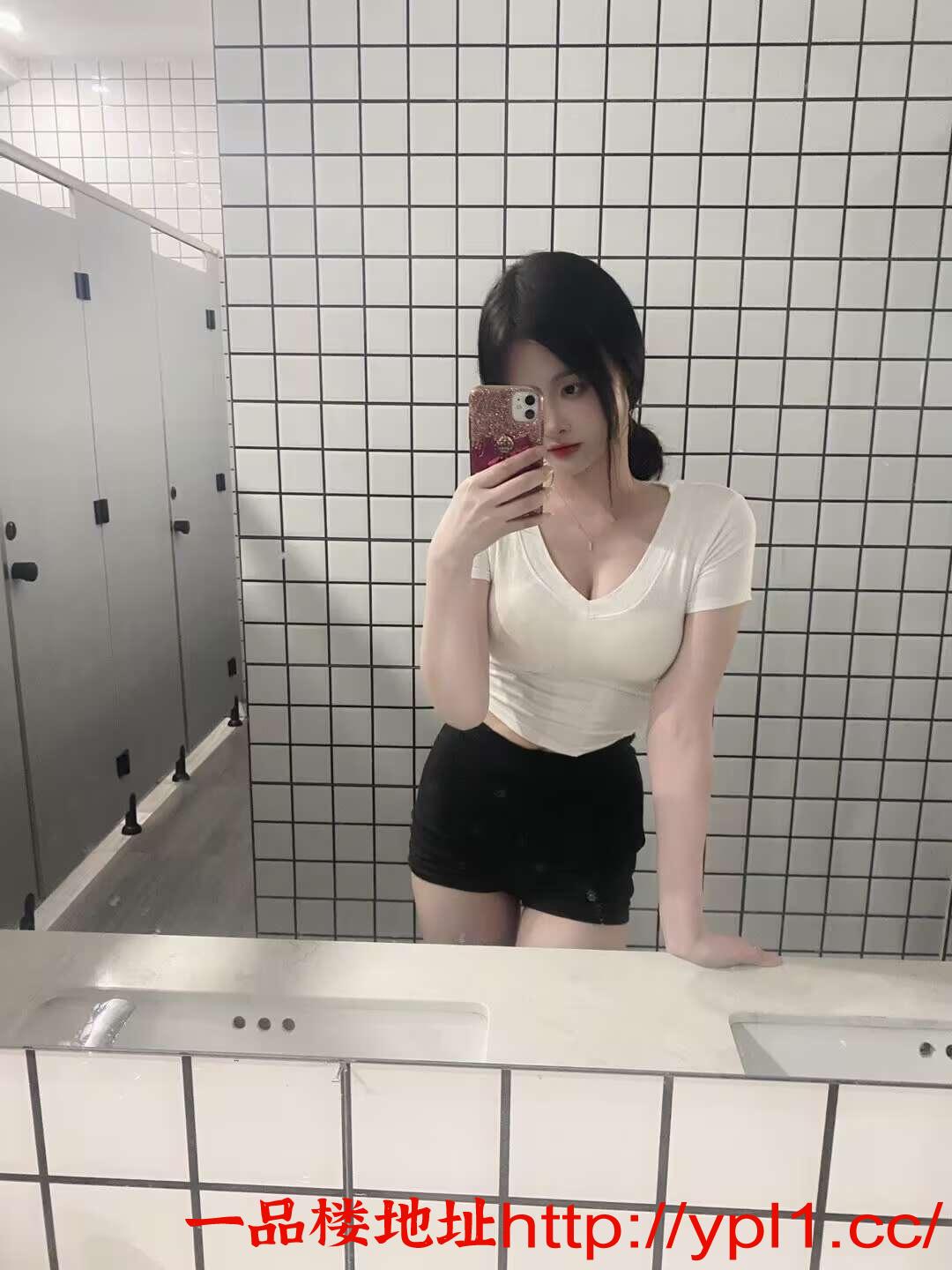 逼嫩水多很紧致