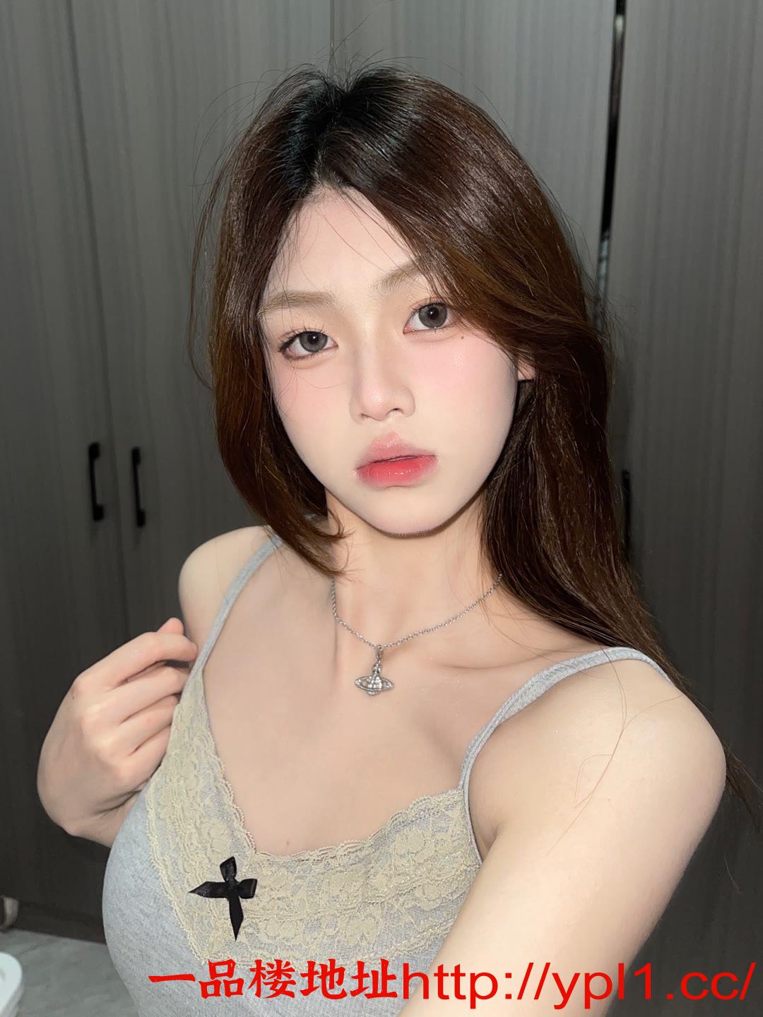 南山清纯白皙嫩女