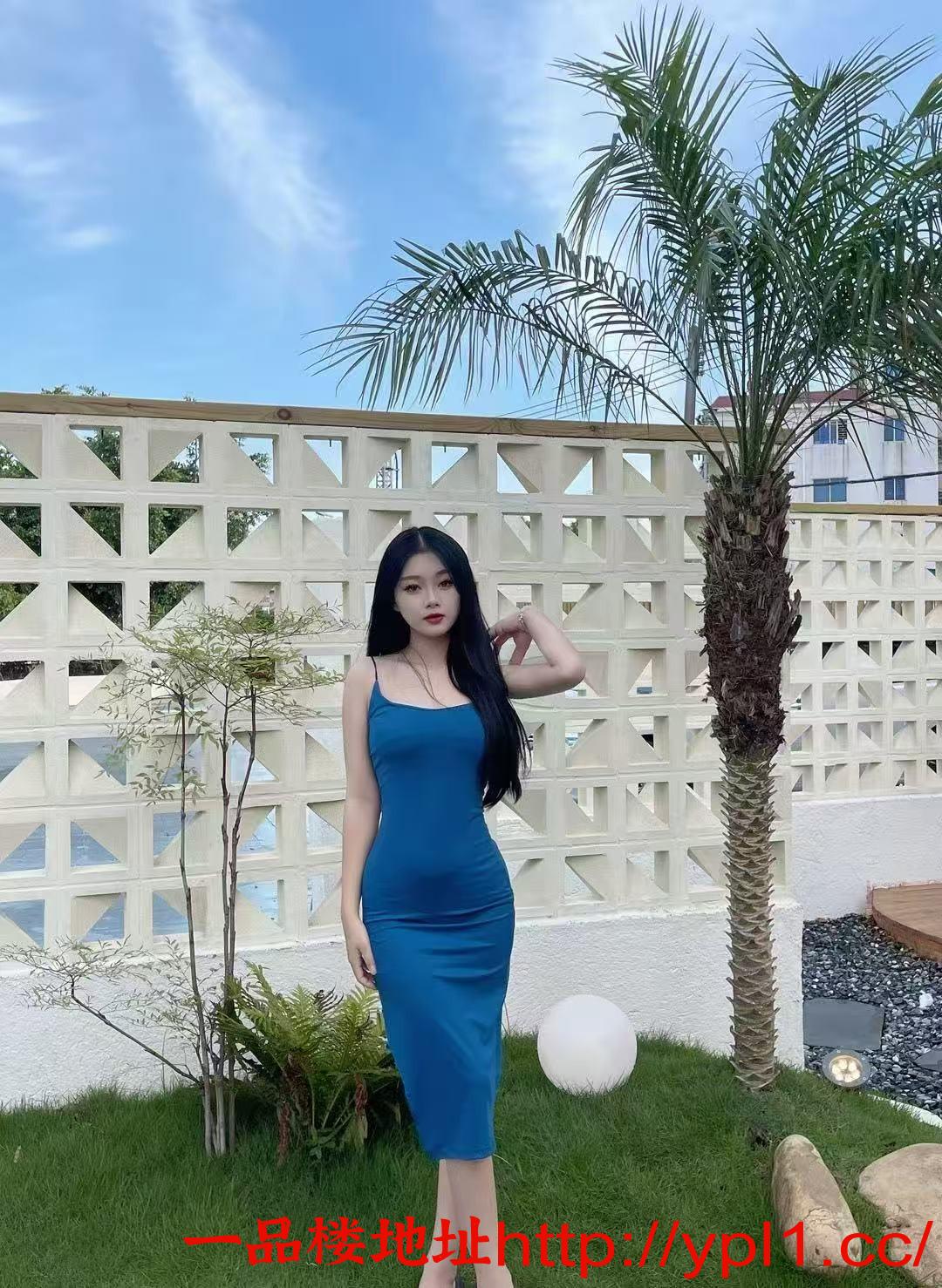 红润蜜桃骚喷潮美少女紧致妹妹