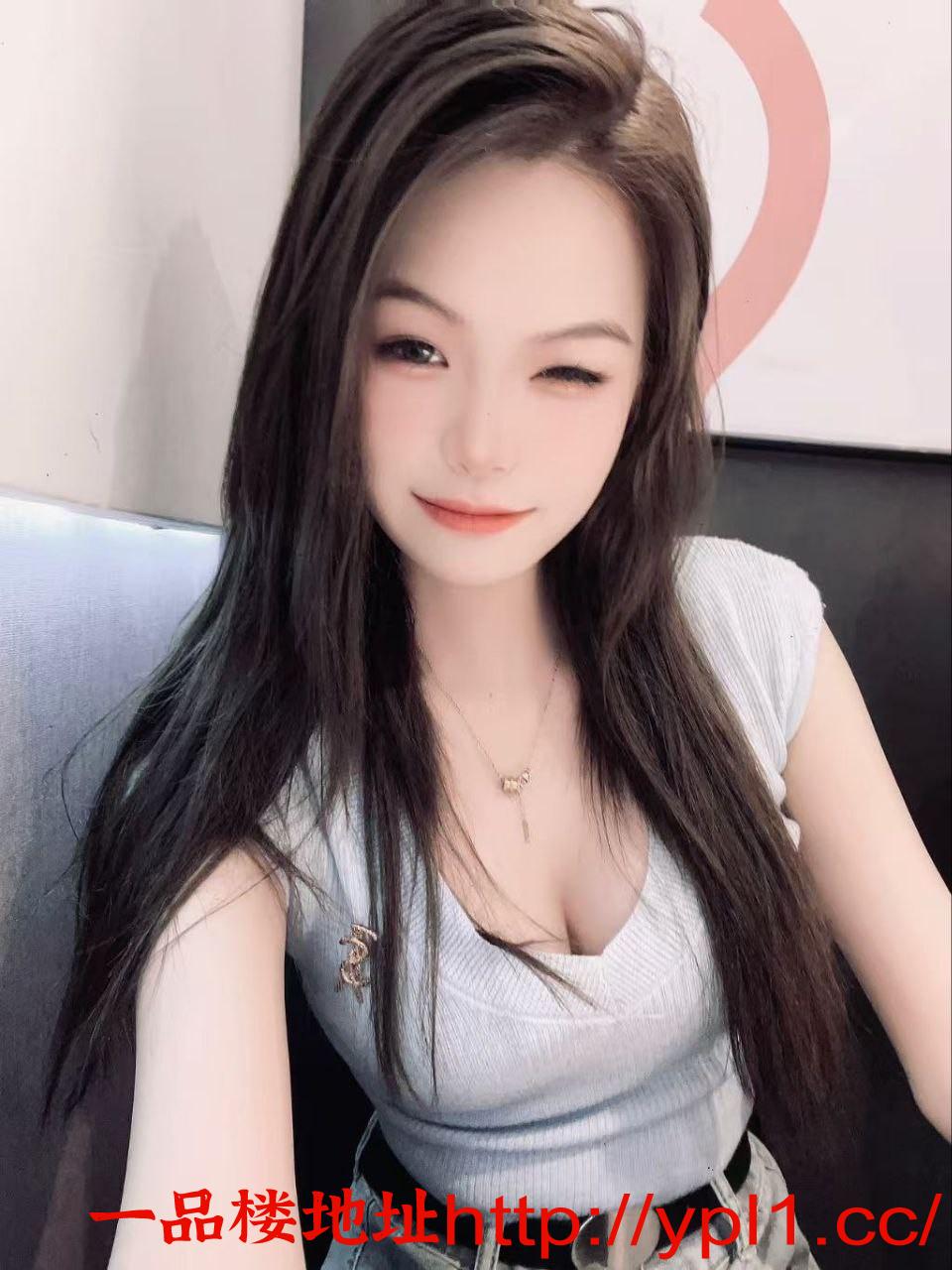 建邺清纯白嫩大奶妹